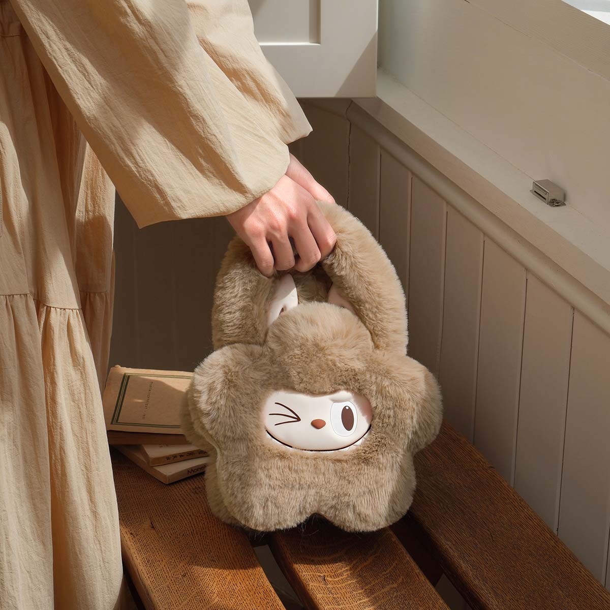 THE MONSTERS Classic Series – Plush Flower Bag